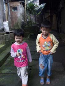 Hou Yimin's Images